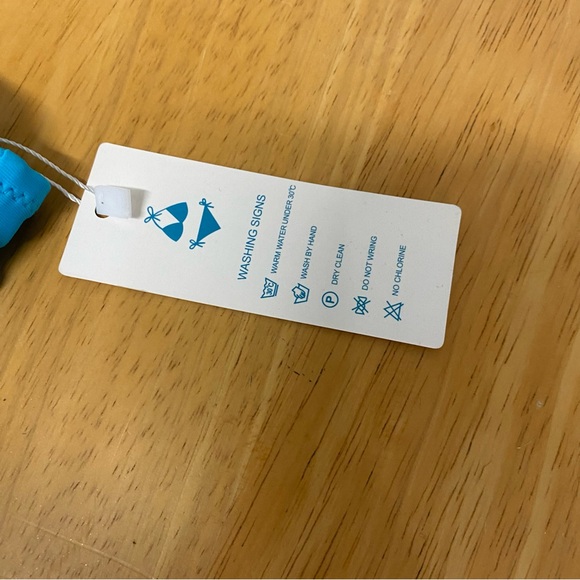 Beachsissi Women’s Twist Front Tie Back Swimsuit Solid Blue Color Size XL - Picture 10 of 12